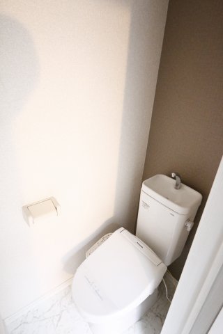 トイレ　同アパートの参考写真です。