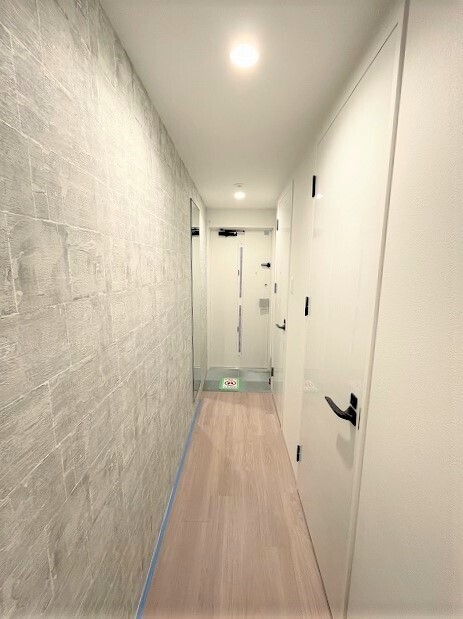 地下鉄空港線 西新駅 徒歩10分 4階建 築5年の玄関写真
