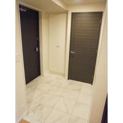 玄関　別タイプ部屋　参考写真です
