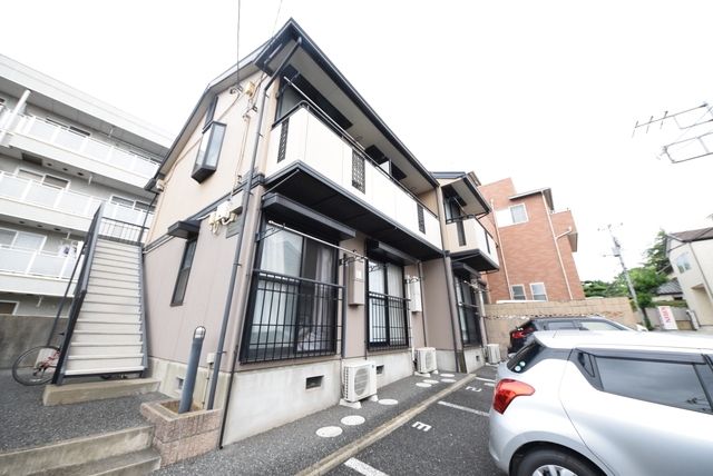 建物外観　お部屋探しはタウンハウジング蘇我店にお任せ下さい♪