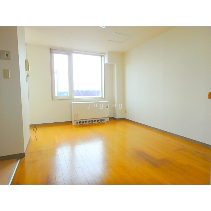 その他部屋・スペース　日当たりの良い明るいお部屋です。
