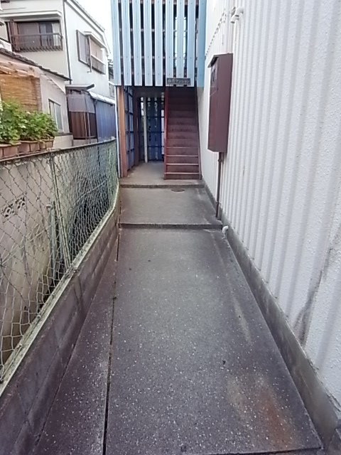西原マンションの外観写真
