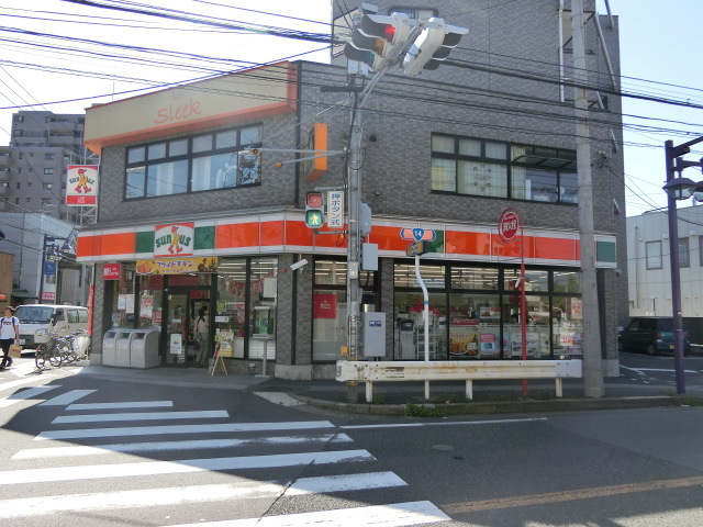 コンビニ　サンクス下総中山駅北口店（コンビニ）まで913m