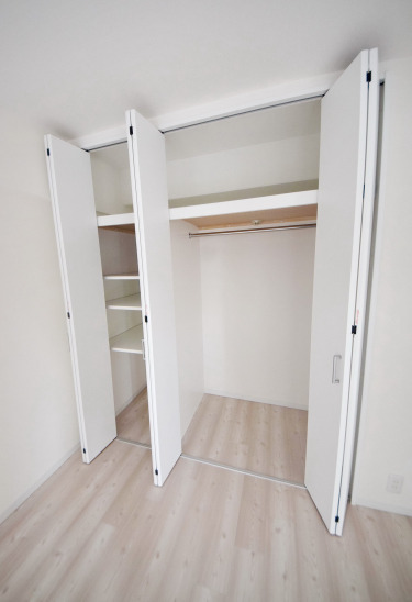 収納　【南向きの明るいお部屋！】お問い合わせはお早めに♪