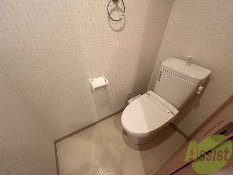 トイレ　温水洗浄便座付きのトイレなので快適ですね