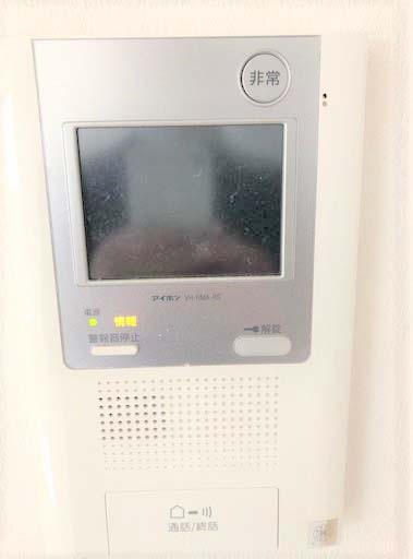 セキュリティ　★モニター付きインターホンで来客時も安心★