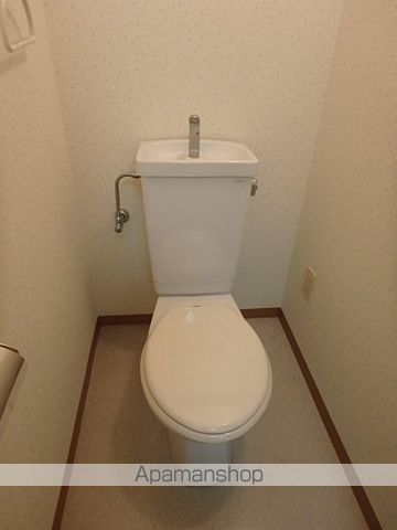 ＪＲ東西線 新福島駅 徒歩4分 7階建 築33年のトイレ写真