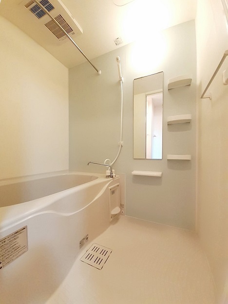 レフィナードソメイB棟の風呂写真
