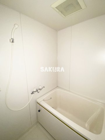 バス・シャワールーム　日々の疲れを癒すお風呂です♪
