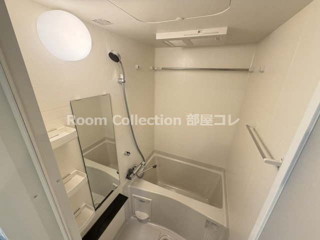 バス・シャワールーム　※同物件他部屋写真 反転、色違いの場合有 現況優先