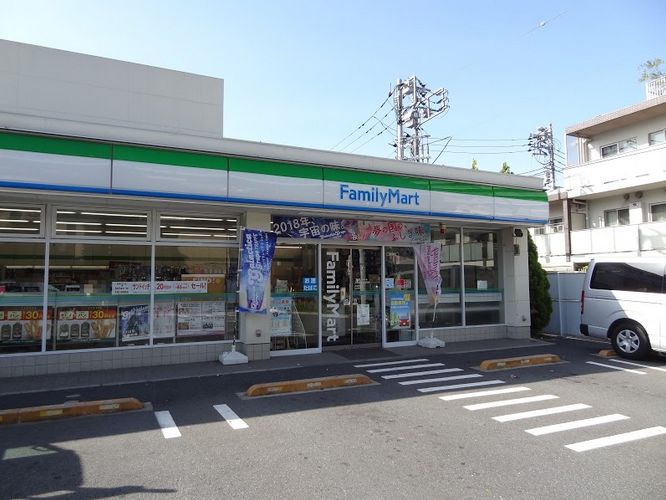 コンビニ　ファミリーマート246世田谷桜新町店（コンビニ）まで179m