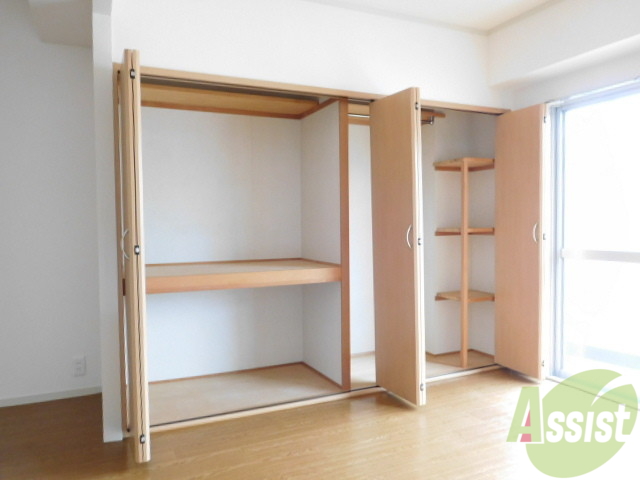 収納　奥行きある収納で何でも入ります