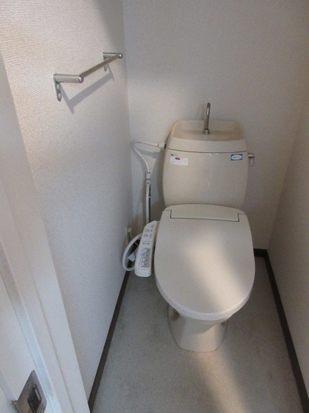 パインステージAのトイレ写真