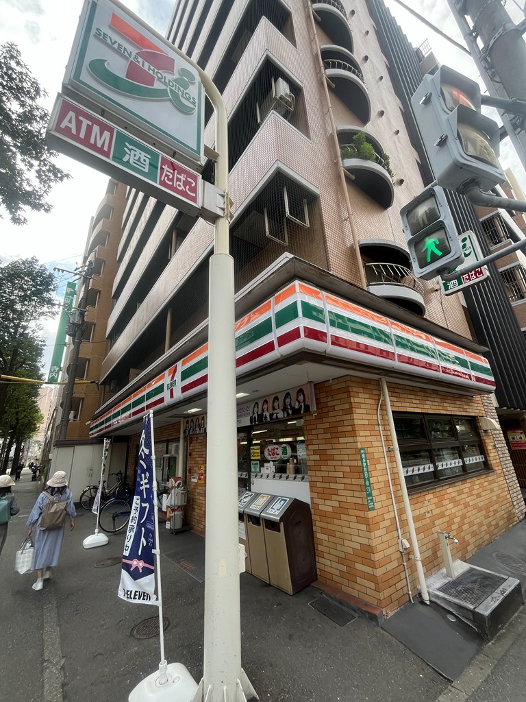 コンビニ　セブンイレブン博多駅南店（コンビニ）まで76m