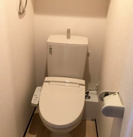 【エスポワールVのトイレ】