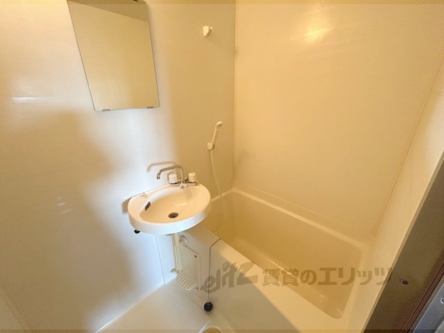 バス・シャワールーム　バス