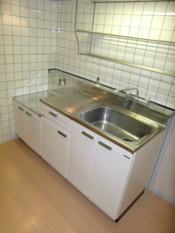 キッチン　反転タイプ1Ｆの室内写真（参考写真）になります。