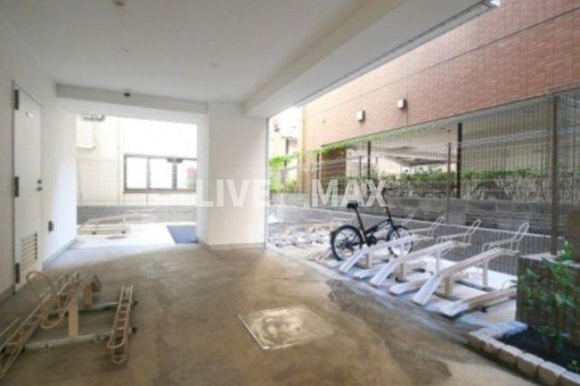 駐車場　駐輪場