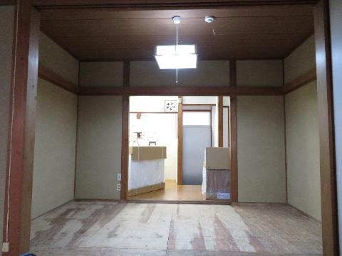 居室・リビング　室内