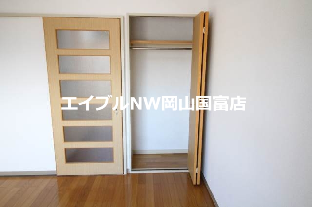 収納　別のお部屋の写真です。実際とは異なります。