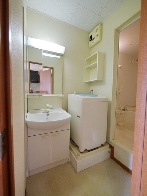 洗面設備　脱衣所・独立洗面台