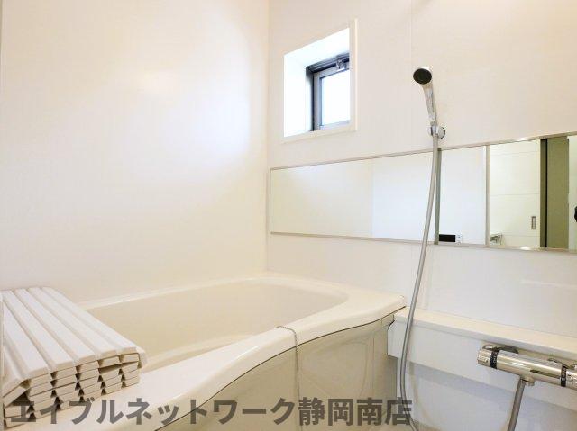 バス・シャワールーム　きれいなお風呂です