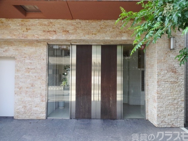 エントランス　マンションエントランスはここからどうぞ★
