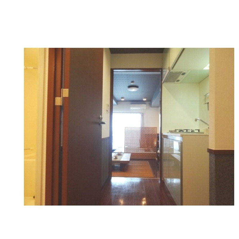 玄関　玄関からの眺めはこんな感じです♪