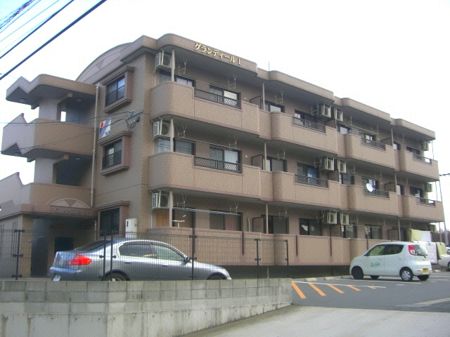 熊本市北区清水東町のマンションの建物外観
