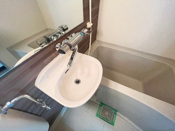 洗面設備　※別部屋の写真です