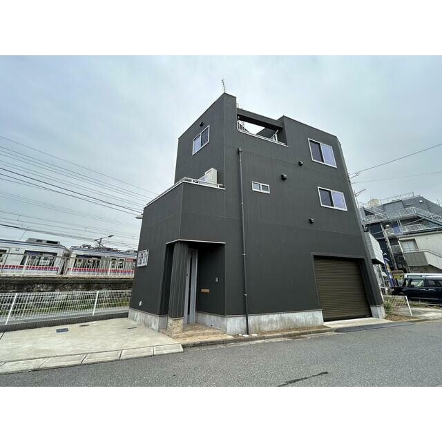 緑町戸建の建物外観