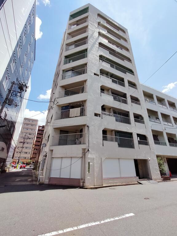 広島市南区比治山町のマンションの建物外観