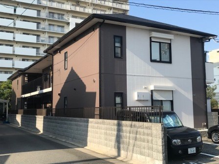 尼崎市武庫元町のアパートの建物外観