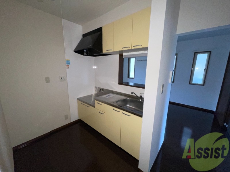 キッチン　しっかり幅のあるキッチンでお料理が捗りそうですね。