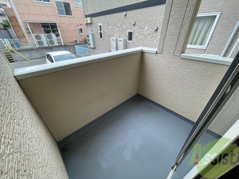 バルコニー　広めのバルコニーです。洗濯物がたくさん干せそうです。