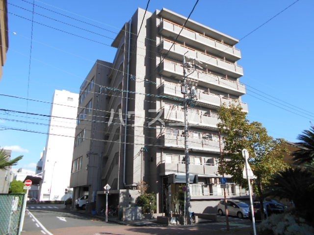 名古屋市熱田区大宝のマンションの建物外観