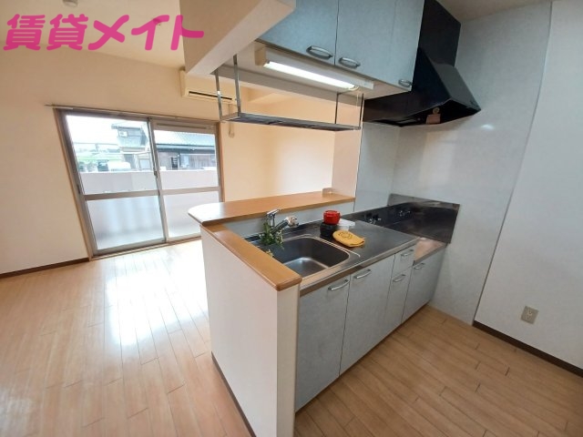 キッチン　同物件別室写真