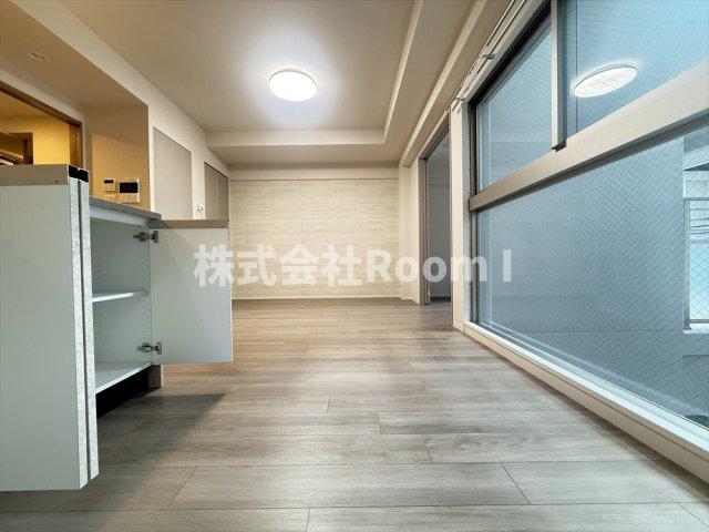 居室・リビング　こちらの居間で趣味の時間をお楽しみください