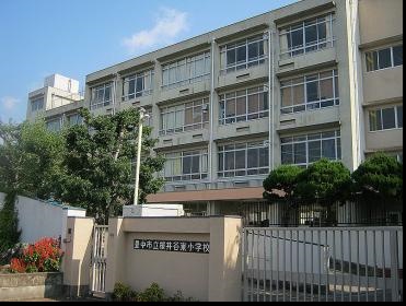 【豊中市桜の町のマンションの小学校】