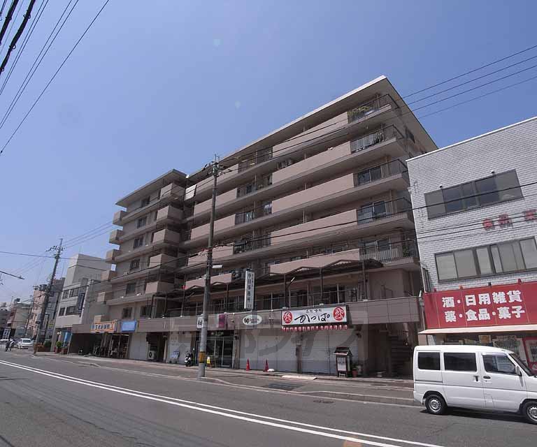 京都市伏見区深草西浦町４丁目のマンションの建物外観