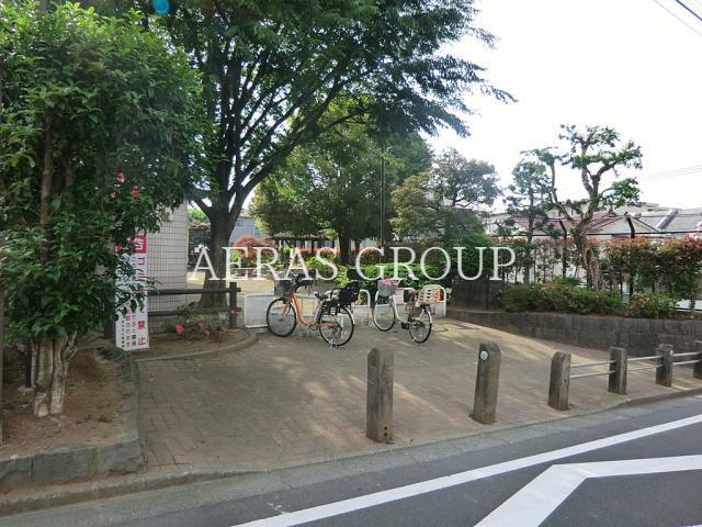 【ロイヤルアメニティー南馬込の公園】