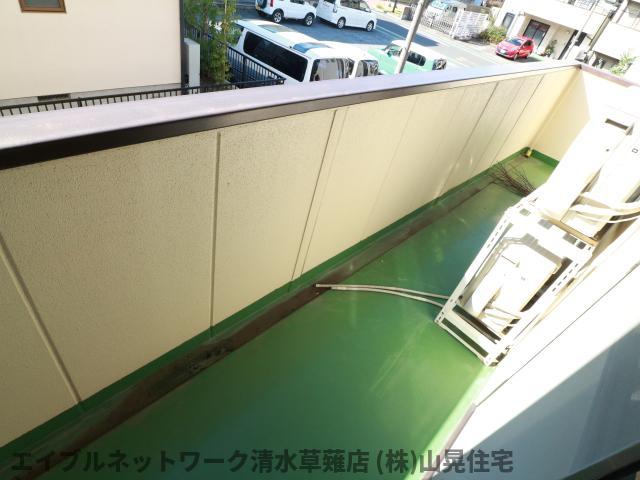 【静岡市清水区草薙のマンションのバルコニー】