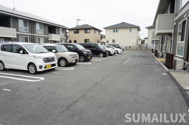 【合志市須屋のアパートの駐車場】