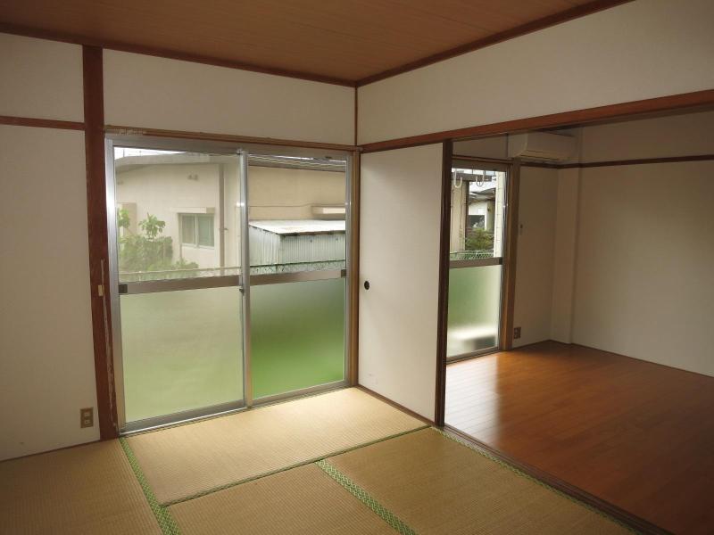 KYOWAコーポの居間写真