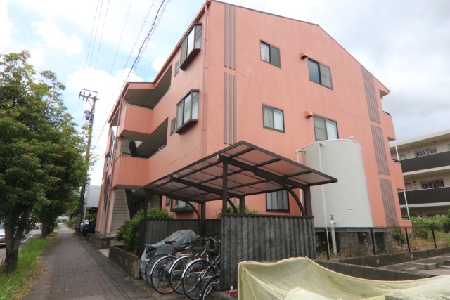 アメニティハウスの建物外観