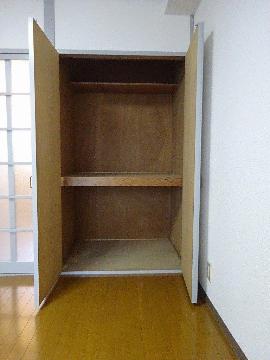 ハイツカメリア　収納　収納