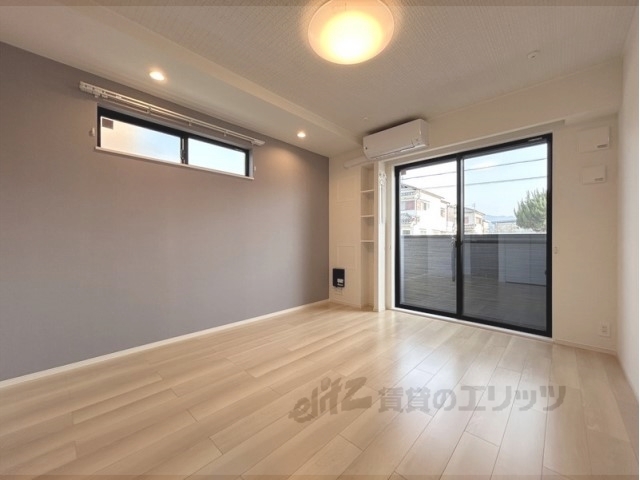 居室・リビング　洋室