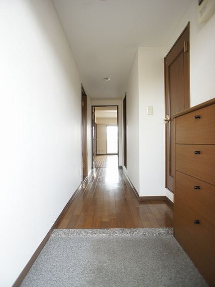 玄関　シューズボックスが付いています♪