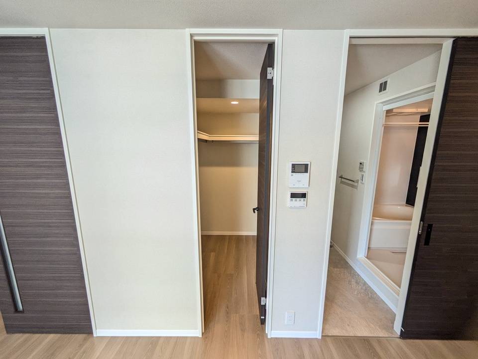 収納　ウォークインクローゼット