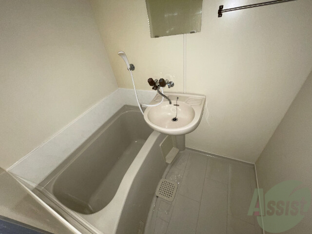 バス・シャワールーム　一日の疲れをお風呂でとってくださいね～。